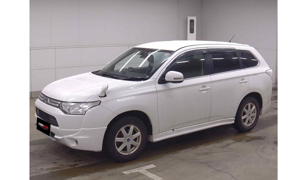 2012 Mitsubishi Outlander image-5