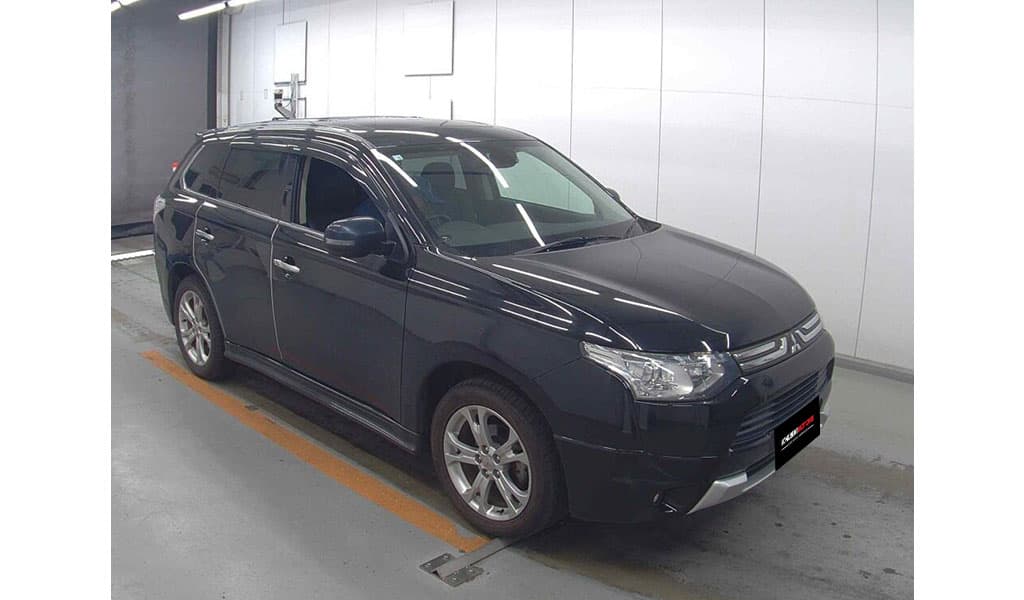 2012 Mitsubishi Outlander image-1
