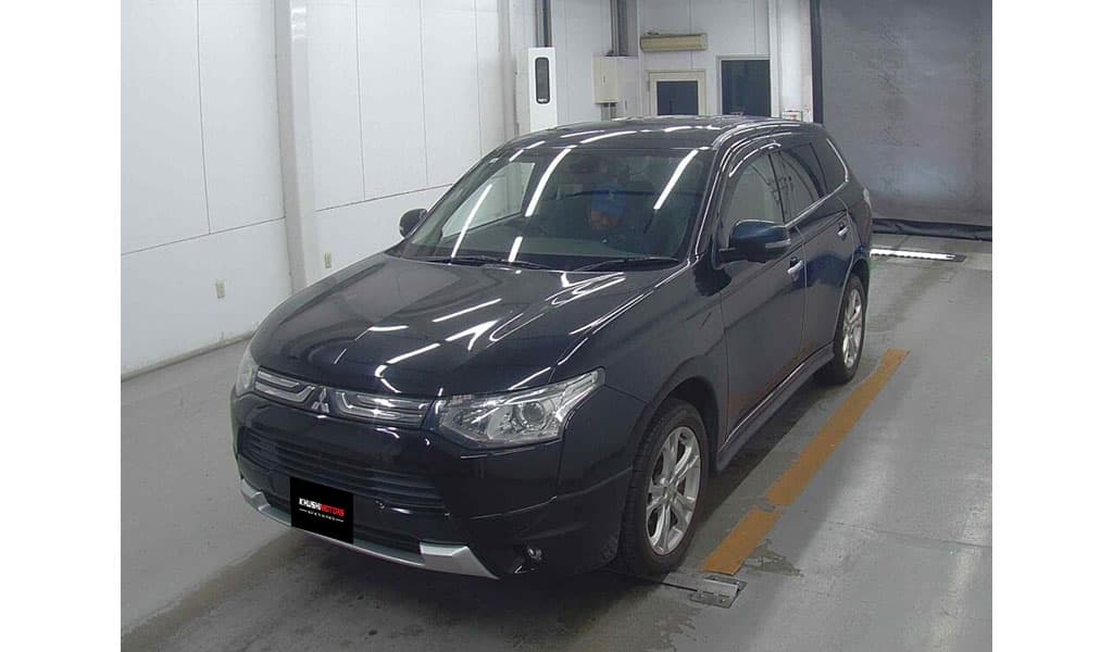 2012 Mitsubishi Outlander image-2