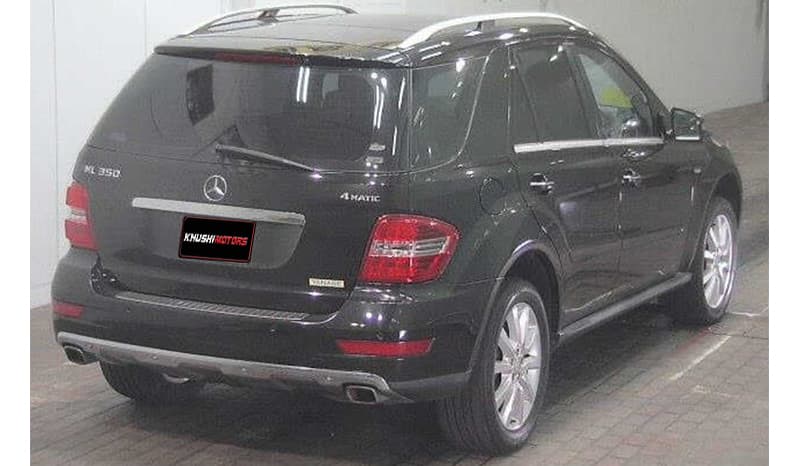 2011 Mercedes-Benz ML-Class ML350 image-2