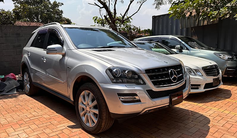 2011 Mercedes-Benz ML-Class ML350 image-8