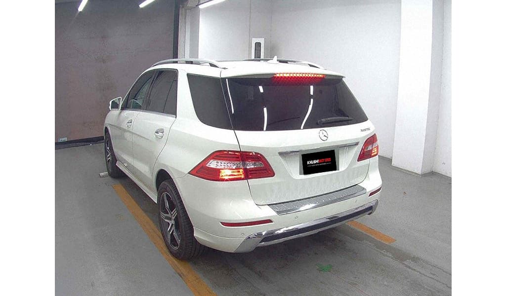 2012 Mercedes-Benz ML-Class ML350 image-4