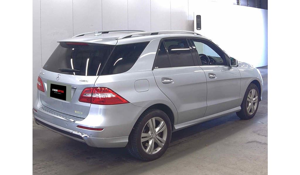2012 Mercedes-Benz ML-Class ML350 image-5