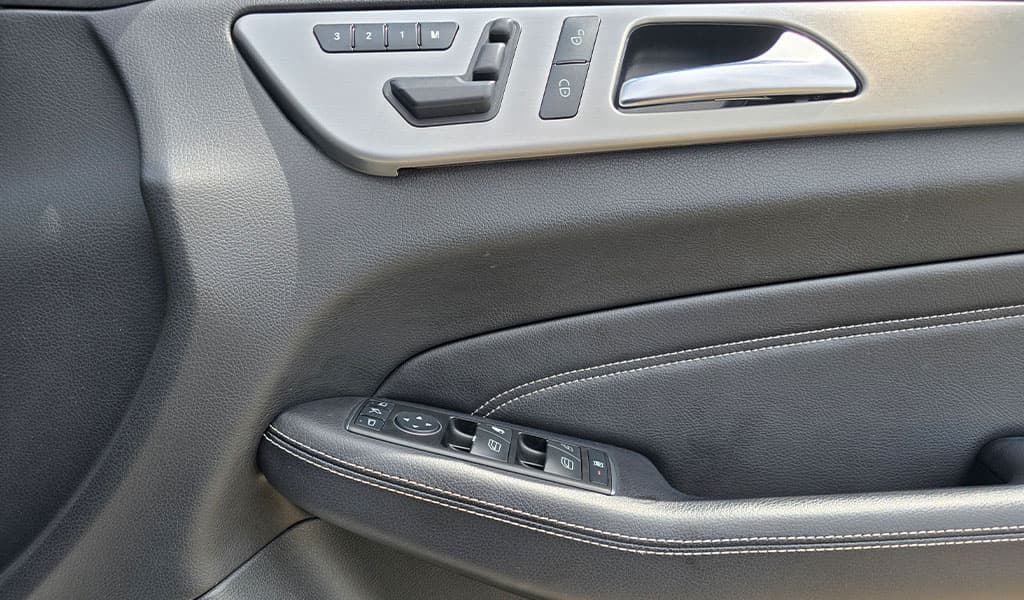 2012 Mercedes-Benz ML-Class ML350 image-10
