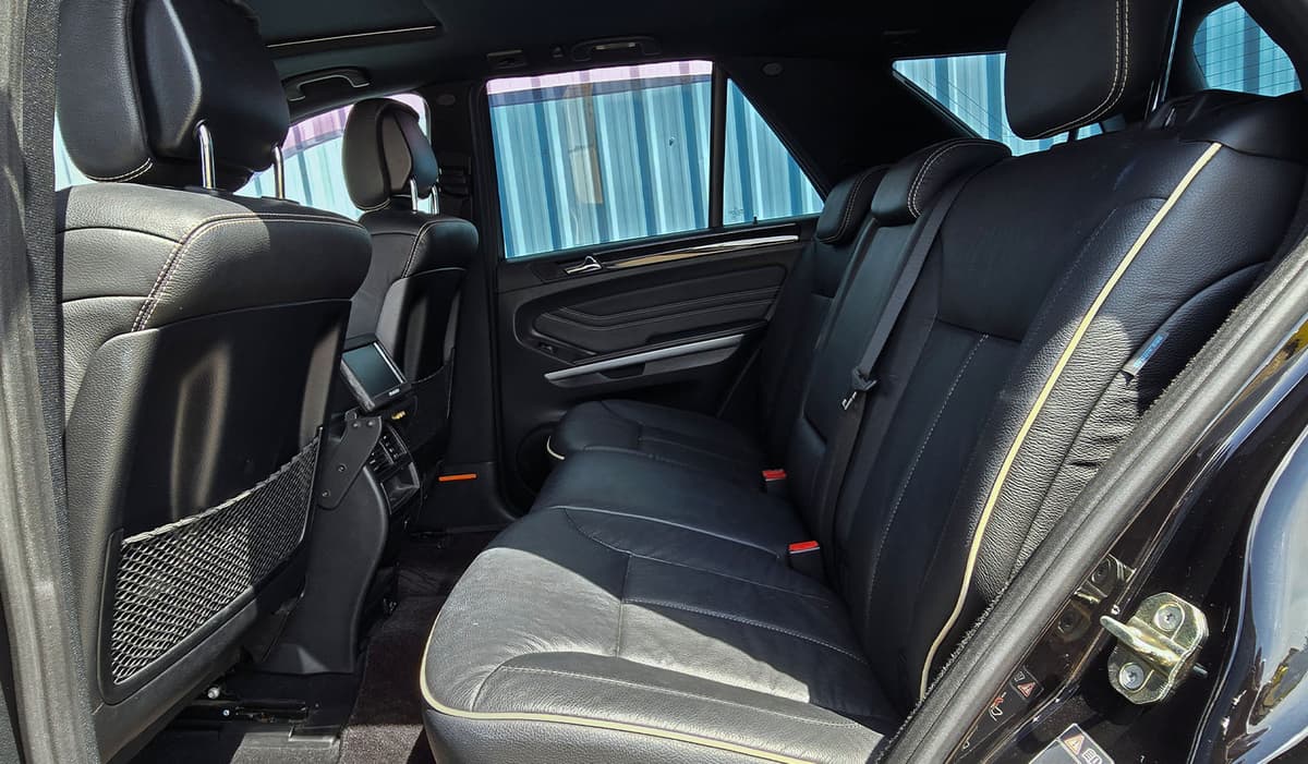 2011 Mercedes-Benz ML-Class ML350 image-7