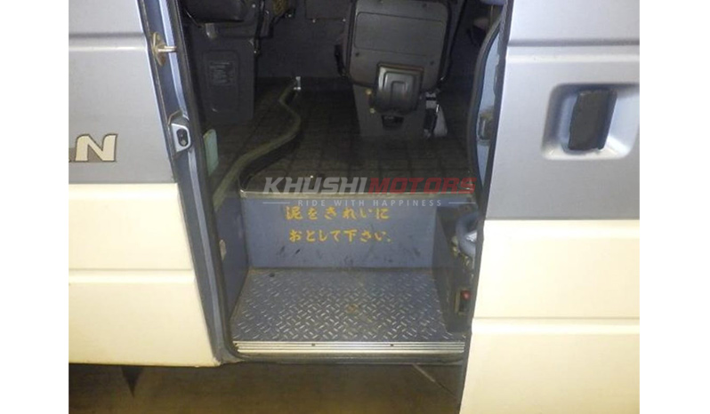 1996 Toyota Civilian Bus image-3