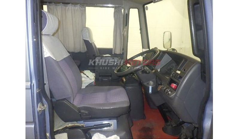 1996 Toyota Civilian Bus image-6