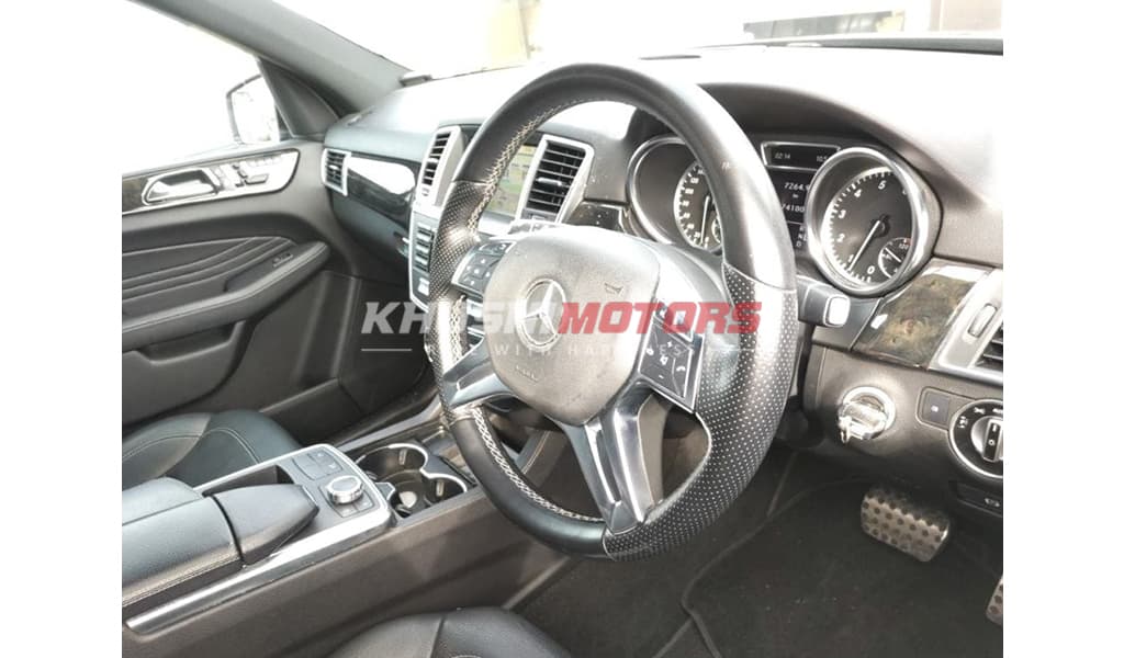 2012 Mercedes-Benz ML-Class 4 Matic Amg Sports package ML350 image-5
