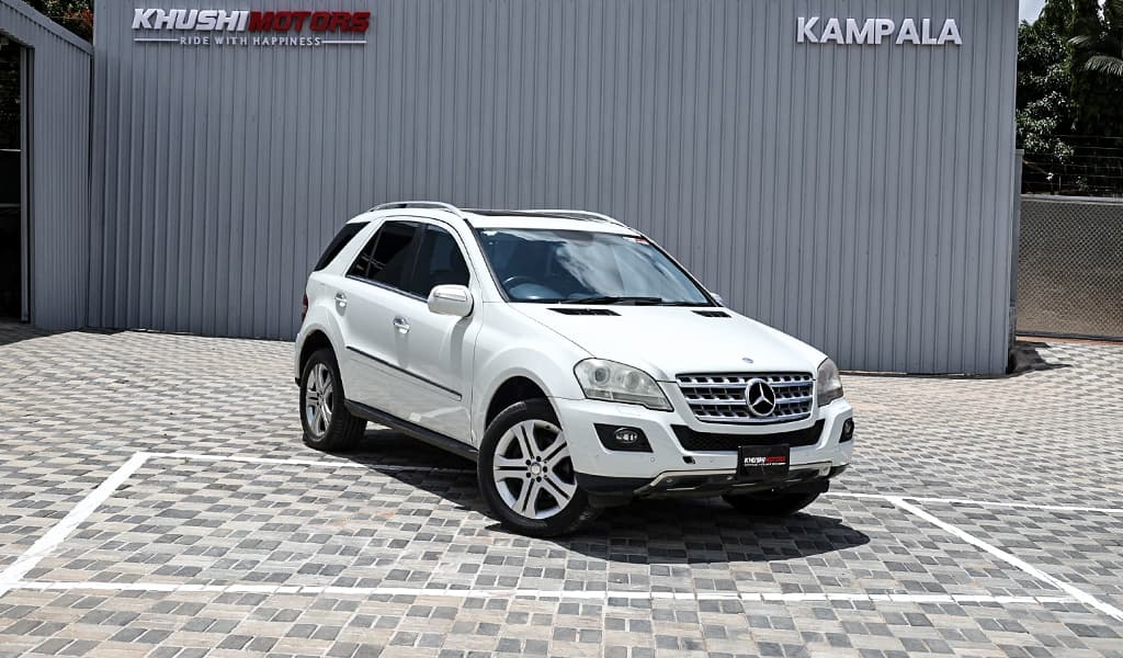 2010 Mercedes-Benz ML-Class 4MATIC ML350 image-1