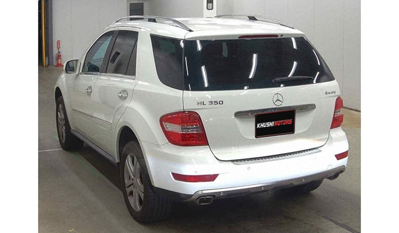 2010 Mercedes-Benz ML-Class 4MATIC ML350 image-2