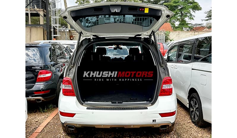 2010 Mercedes-Benz ML-Class 4MATIC ML350 image-12