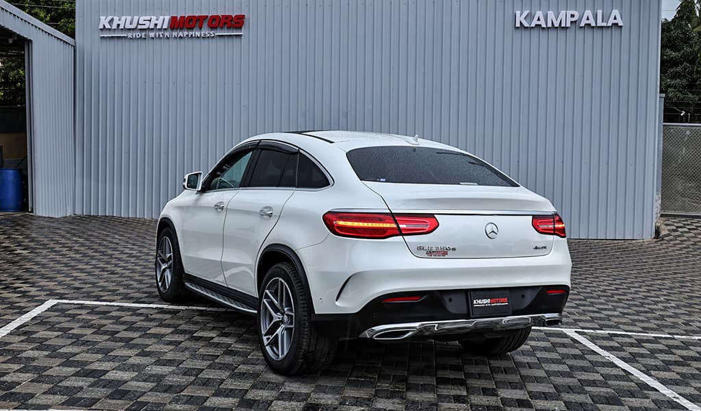 2016 Mercedes-Benz GLE-Class GLE350D image-11