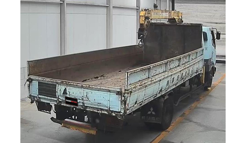 1992 Mitsubishi Fuso Fighter image-9