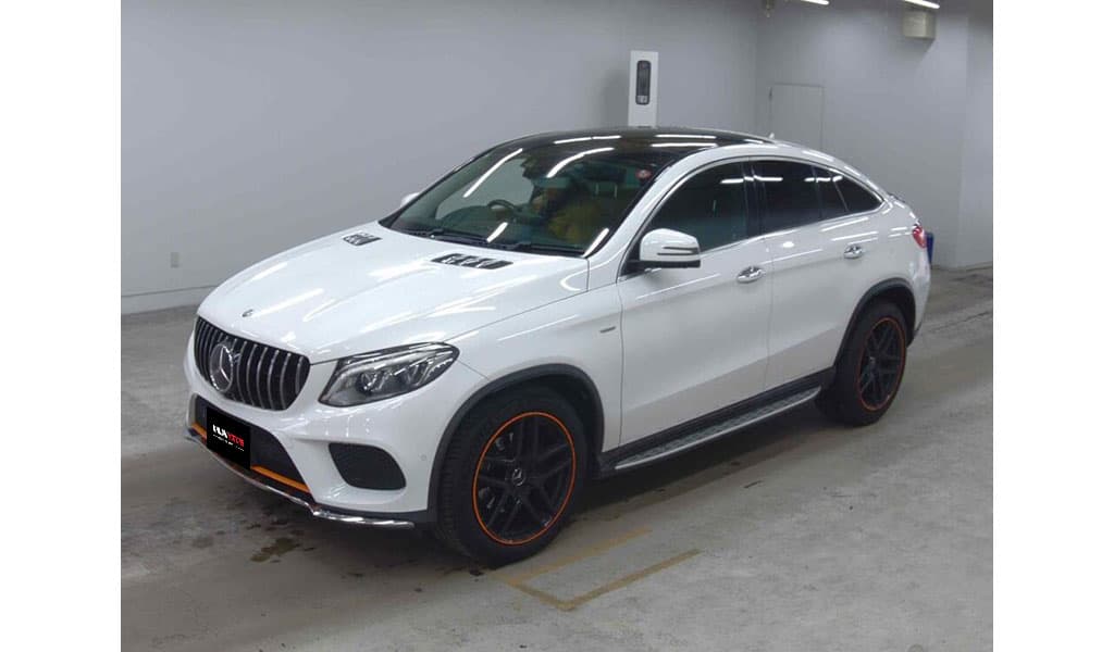 2016 Mercedes-Benz GLE-Class GLE350D image-2
