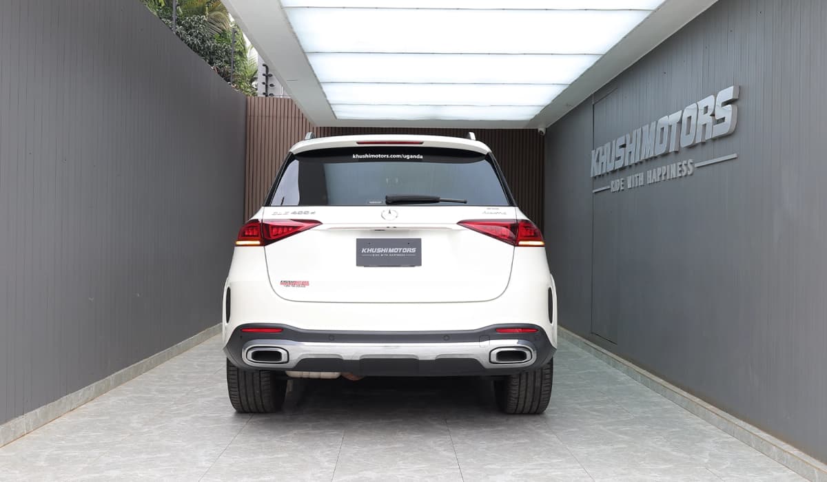 2019 Mercedes-Benz GLE-Class 4 MATIC image-4