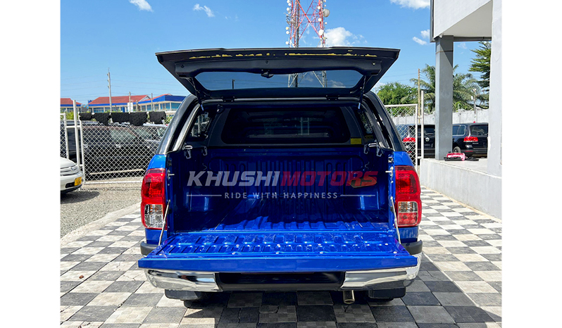2018 Toyota Hilux image-9