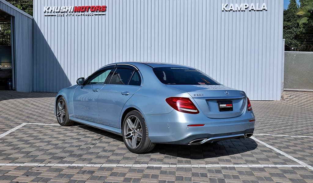 2017 Mercedes-Benz E-Class E250 image-9