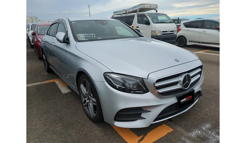2018 Mercedes-Benz E-Class E200 image-2
