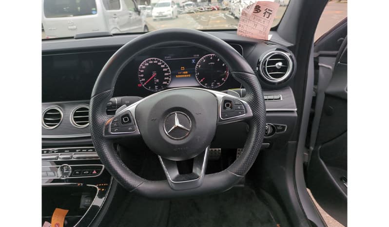 2018 Mercedes-Benz E-Class E200 image-6