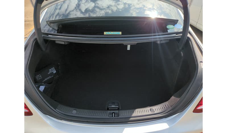 2018 Mercedes-Benz E-Class E200 image-9
