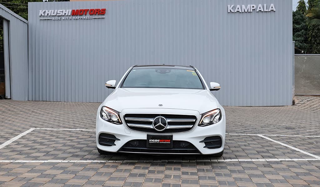 2019 Mercedes-Benz E-Class E220D image-8