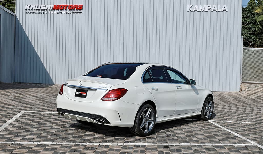 2017 Mercedes-Benz C-Class C200 image-11