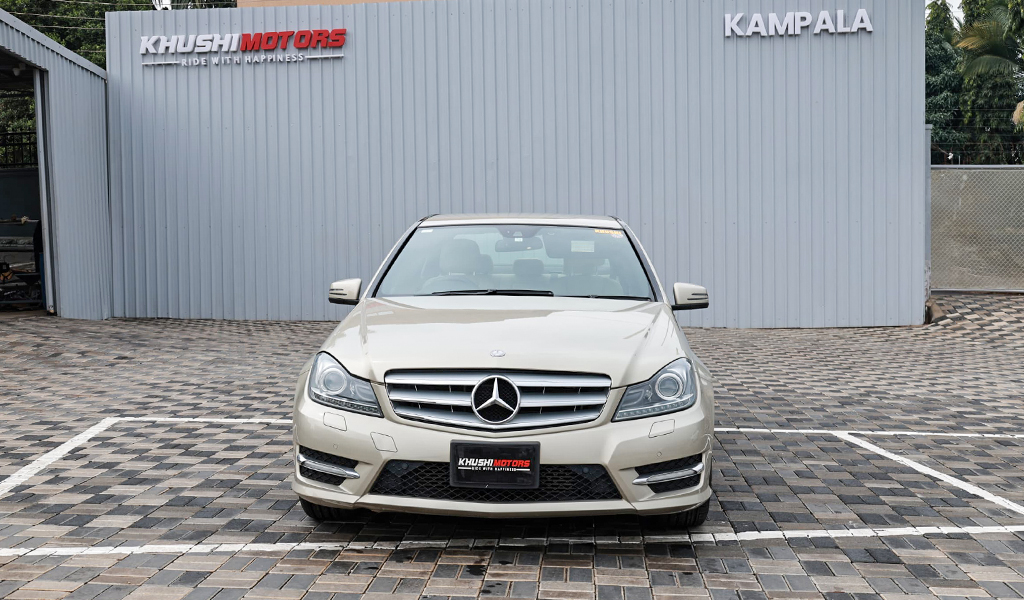 2012 Mercedes-Benz C-Class C200 image-8