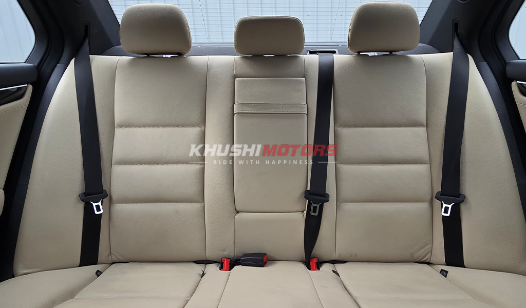 2012 Mercedes-Benz C-Class C200 image-15