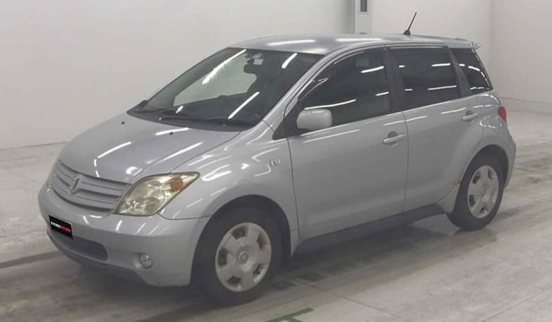2003 Toyota IST image-2
