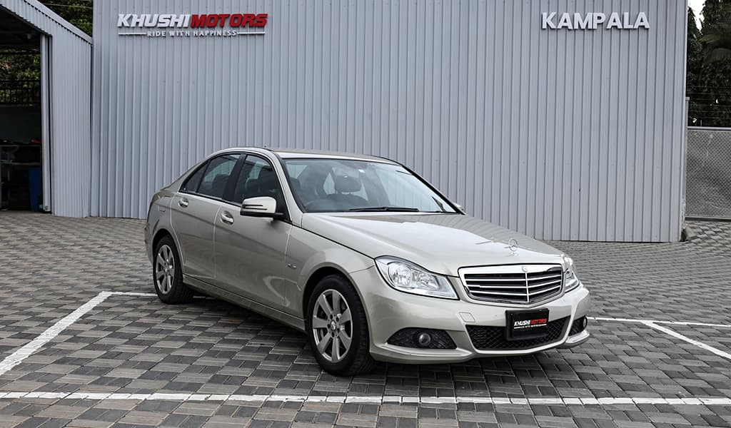 2012 Mercedes-Benz C-Class C200 image-1