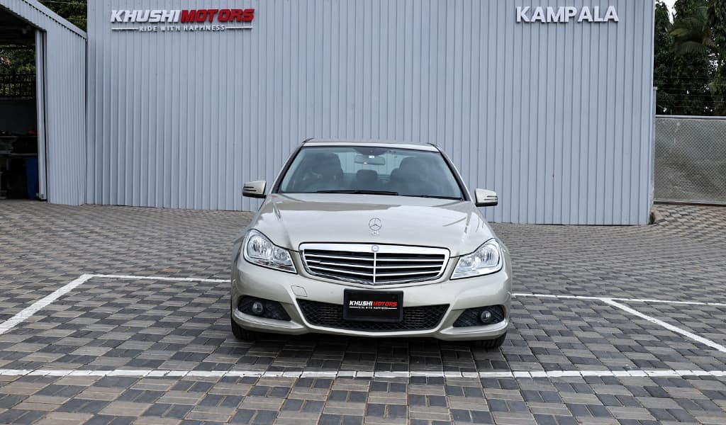 2012 Mercedes-Benz C-Class C200 image-8