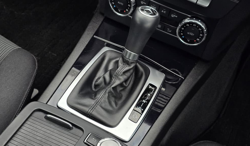 2012 Mercedes-Benz C-Class C180 image-14