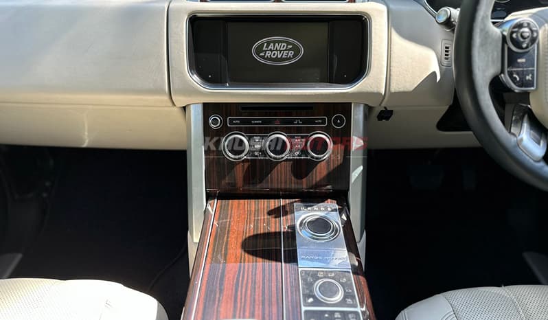 2015 Land Rover Range Rover Vogue image-5