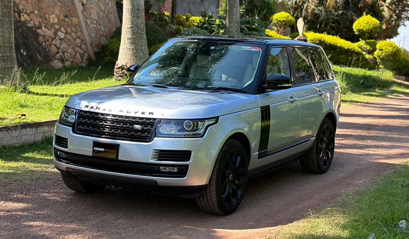 2015 Land Rover Range Rover Vogue image-9