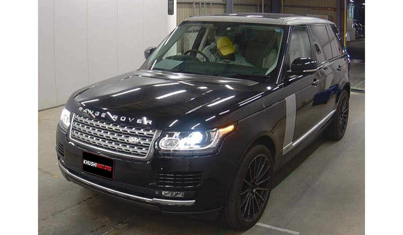 2015 Land Rover Range Rover Vogue image-4