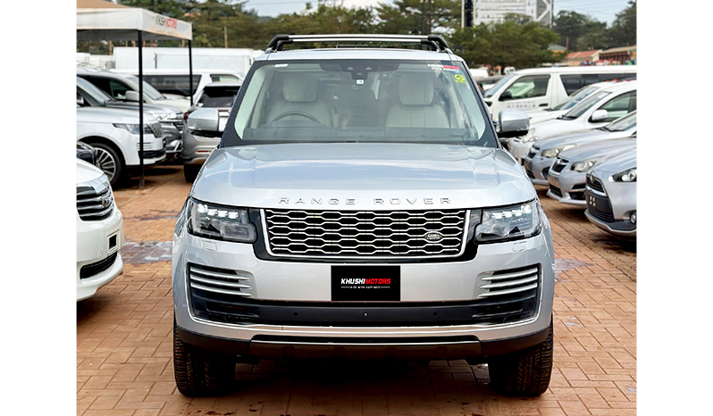 2019 Land Rover Range Rover Vogue image-1