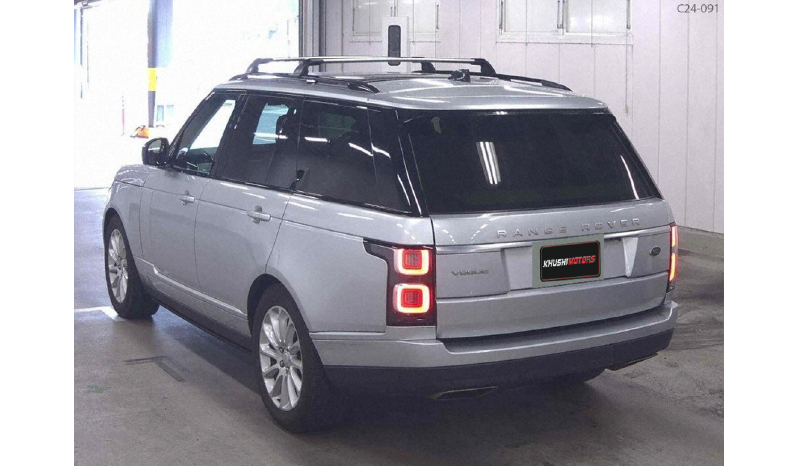 2019 Land Rover Range Rover Vogue image-2