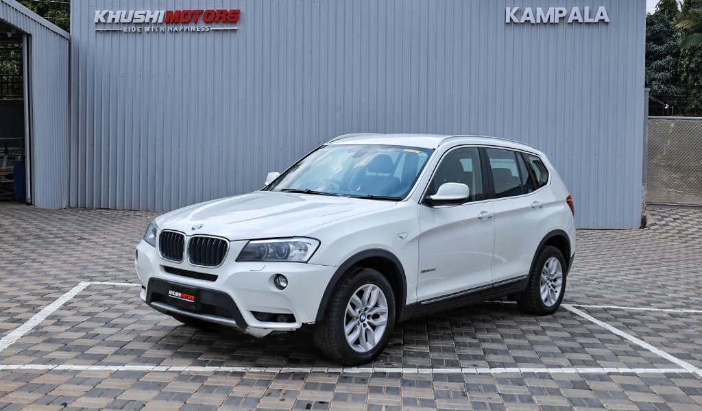 2012 Bmw X3 xDrive 20D Hiline package image-9