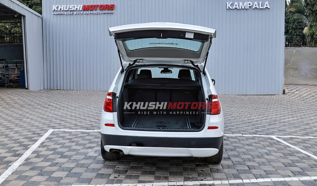 2012 Bmw X3 xDrive 20D Hiline package image-16