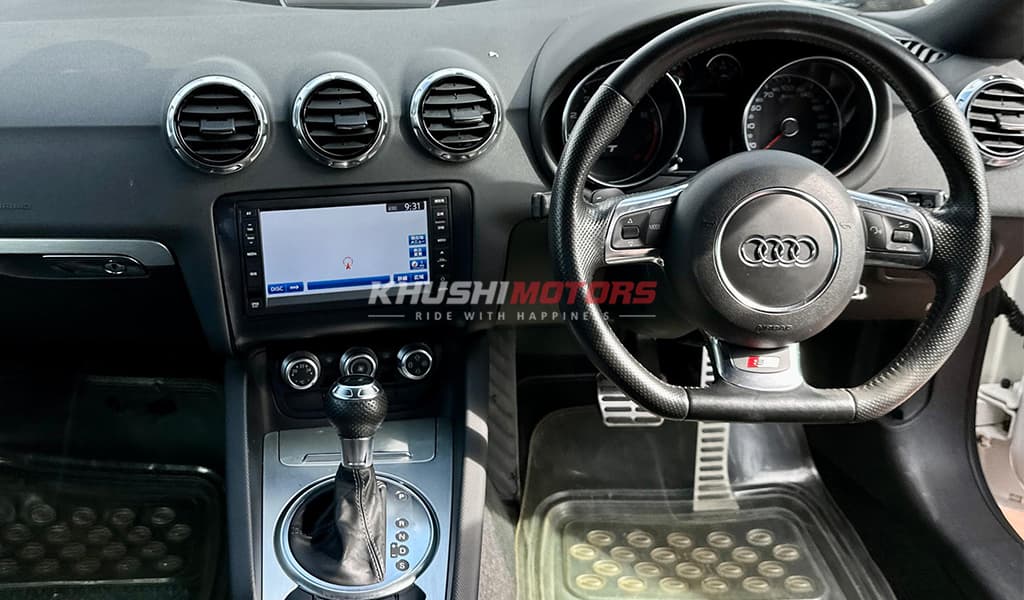 2011 Audi TT Coupe image-14