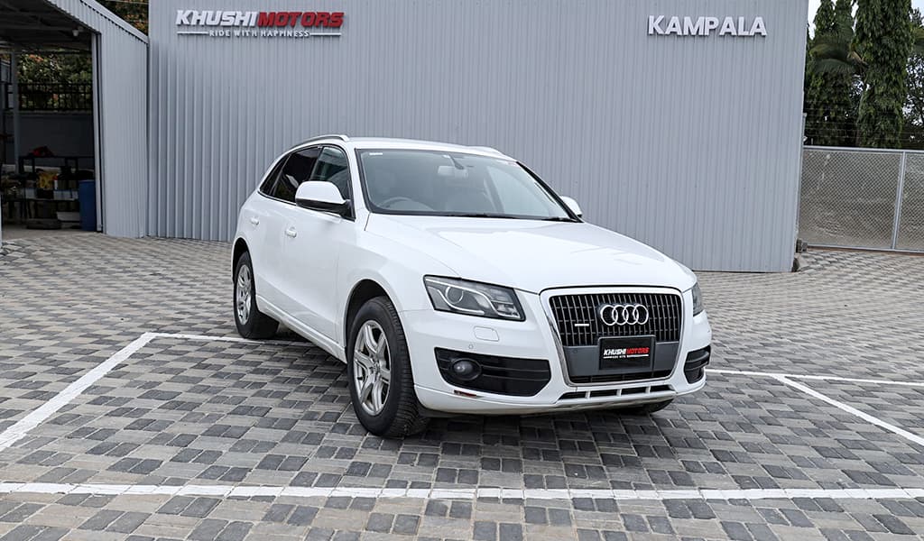2011 Audi Q5 TFSI Quatro image-1