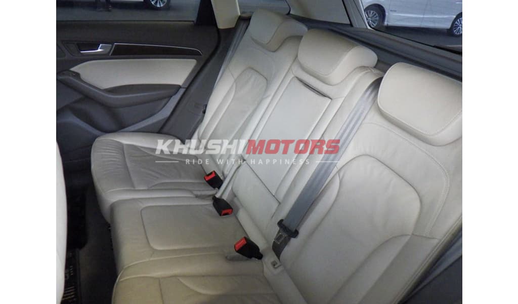 2016 Audi Q5 S Line 2.0 TFSI Quatro image-7