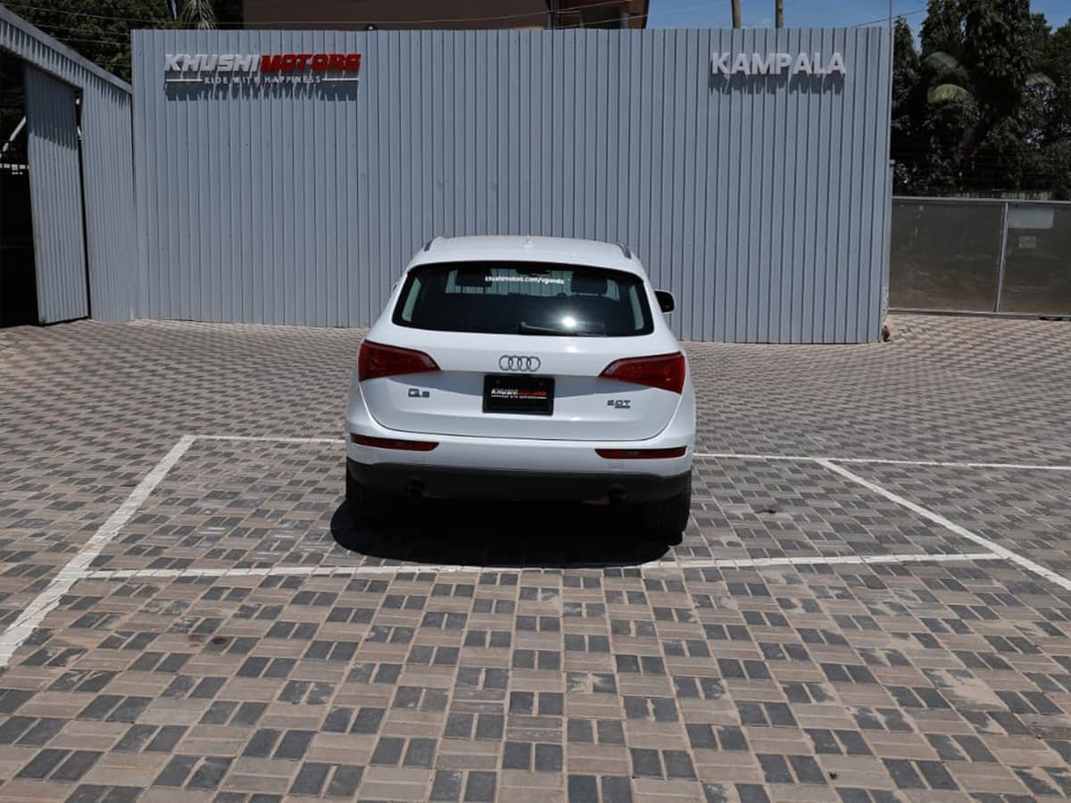 2012 Audi Q5 TFSI Quatro image-8