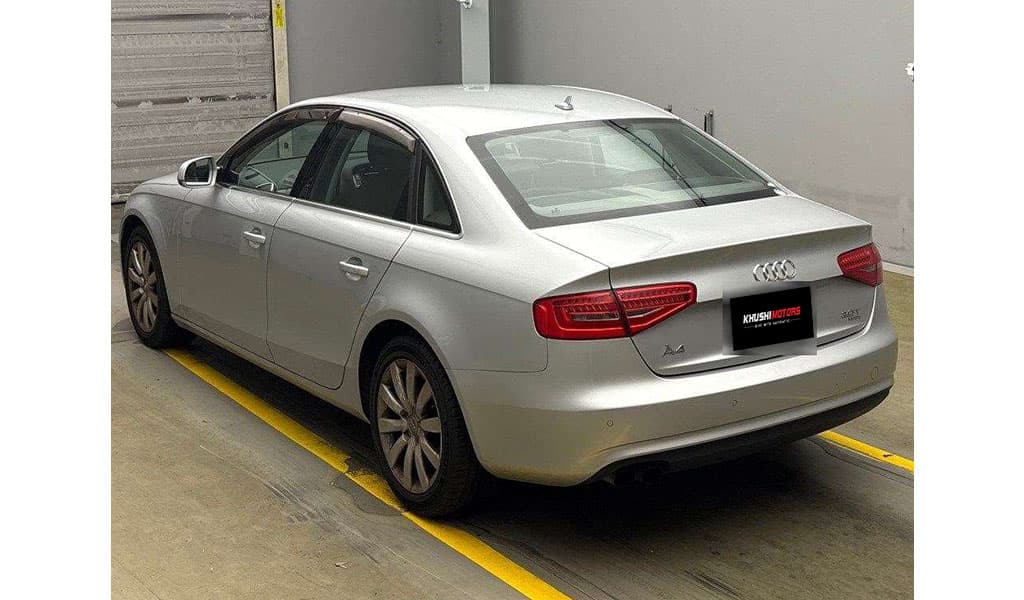 2012 Audi A4 2.0 TFSI Quatro image-4