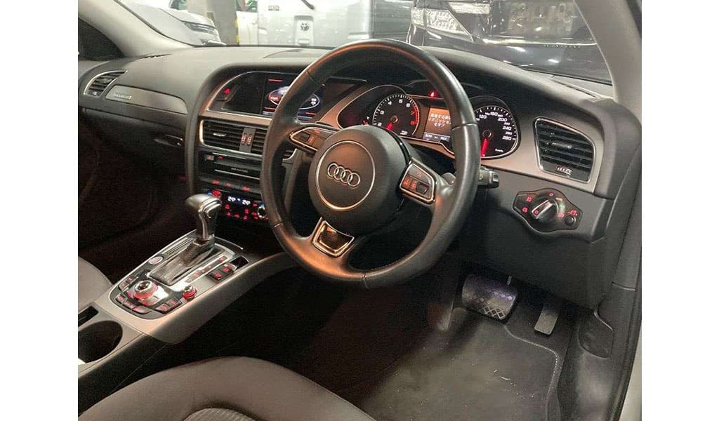 2012 Audi A4 2.0 TFSI Quatro image-6