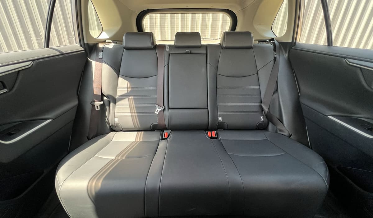 2019 Toyota RAV-4 G image-5