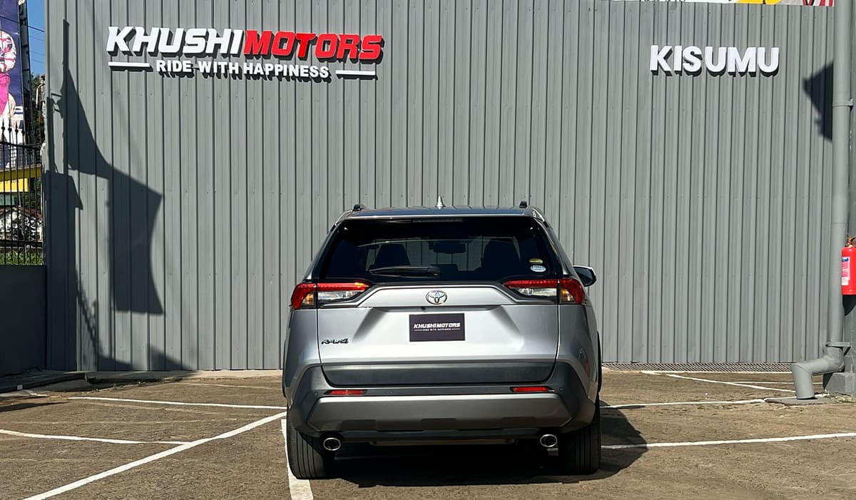 2019 Toyota RAV-4 G image-8