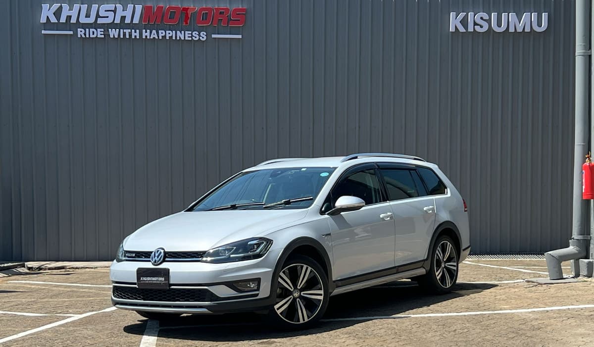 2018 Volkswagen Golf Alltrack image-9
