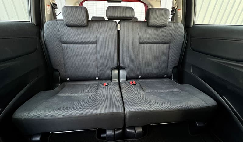 2018 Toyota Sienta Hybrid X image-9