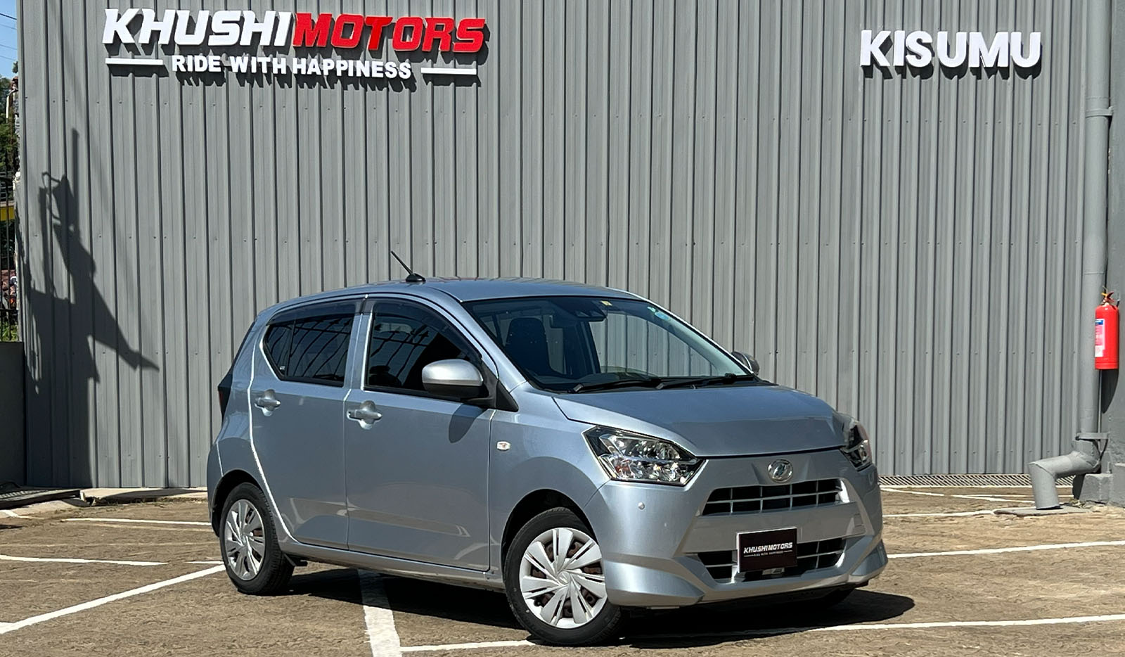 2018 Daihatsu Mira Es image-1